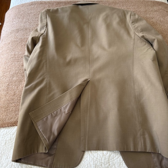 Blazer - Picture 4 of 4